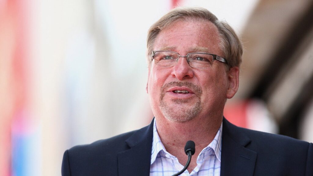 People pounce on Rick Warren for tweet about Jesus: "you’ll find him in the middle"