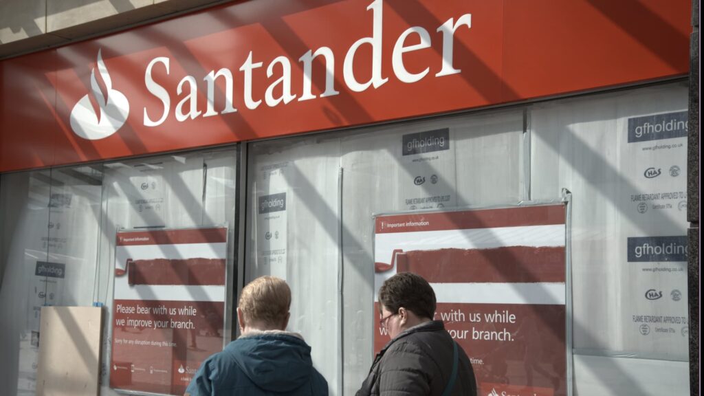 Santander says 750 jobs at risk as it pursues UK branch closures