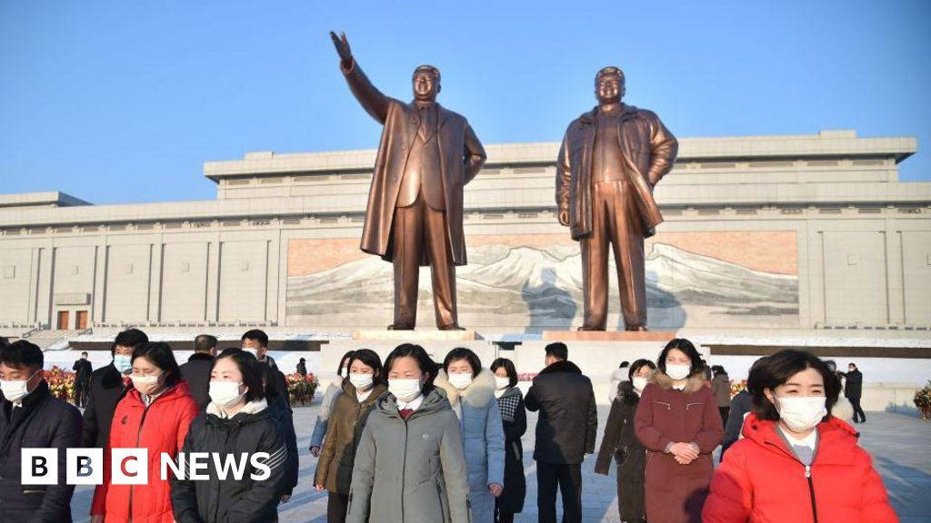 North Korea halts tourism just weeks after reopening