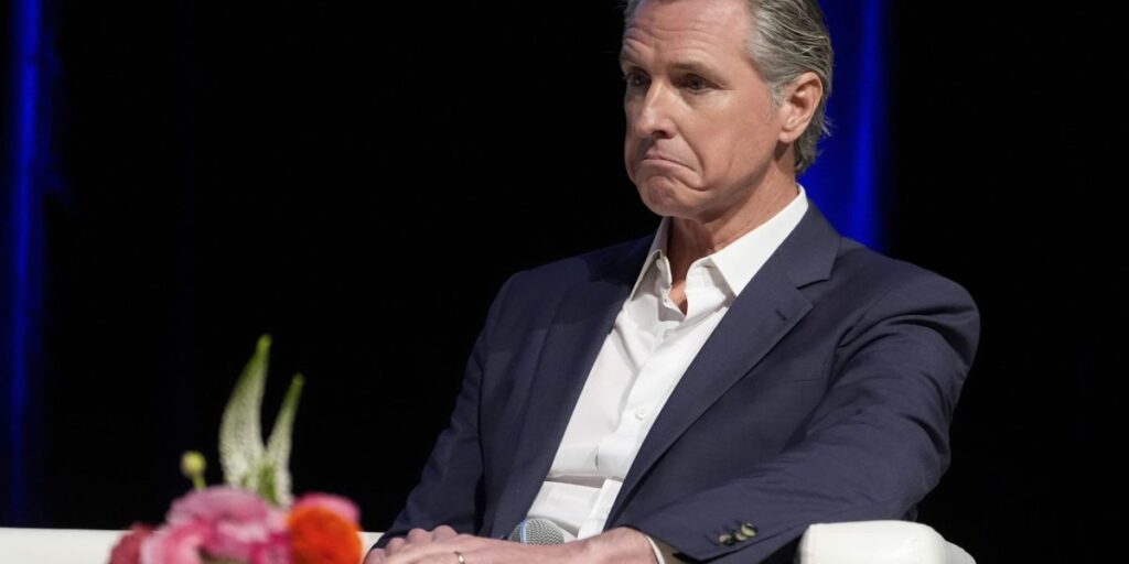 Gavin Newsom is welcoming prominent conservatives on his new podcast, but critics say it's risky to align himself 'in a slightly unpredictable middle'