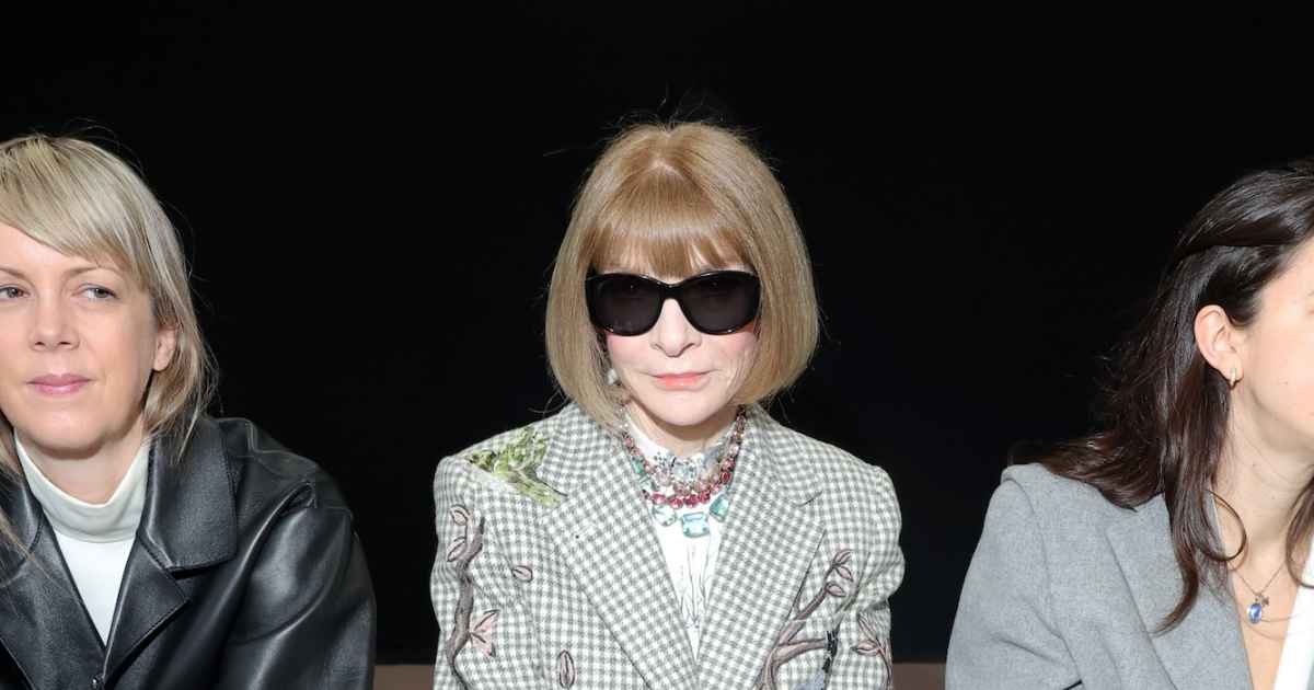 Vogue’s Anna Wintour Only Packed 1 Pair of Boots for Fashion Week