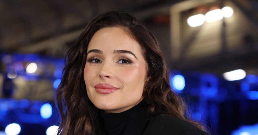 Olivia Culpo Was 'Bleeding Everywhere' From Early Pregnancy Blood Clot