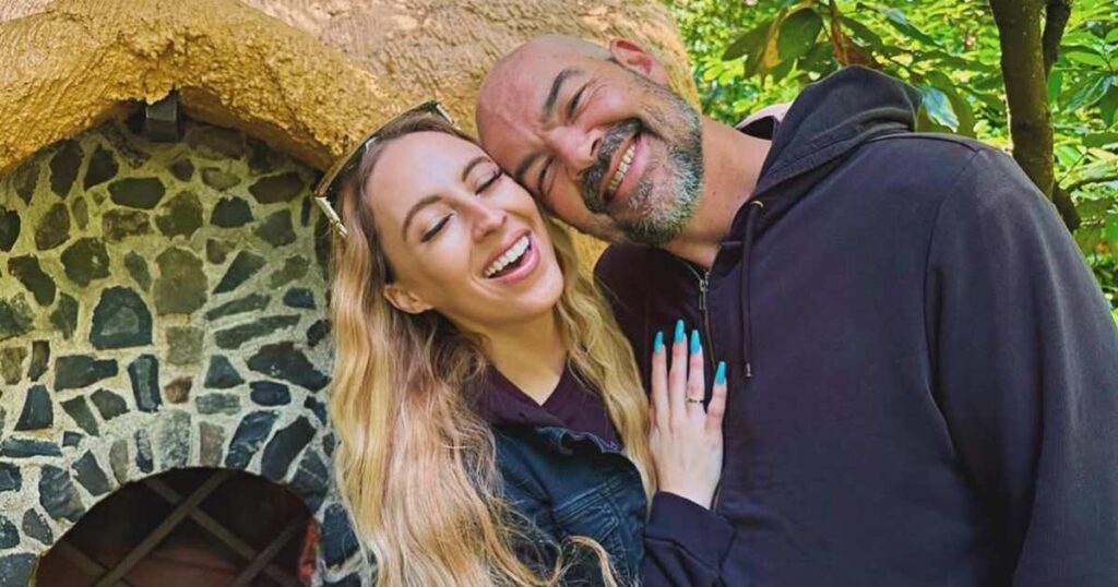 Aaron Goodwin, Wife Posed for Cozy Photo 1 Week Before Alleged Murder Plot