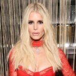 Jessica Simpson Returns to Stage for the First Time in 15 Years