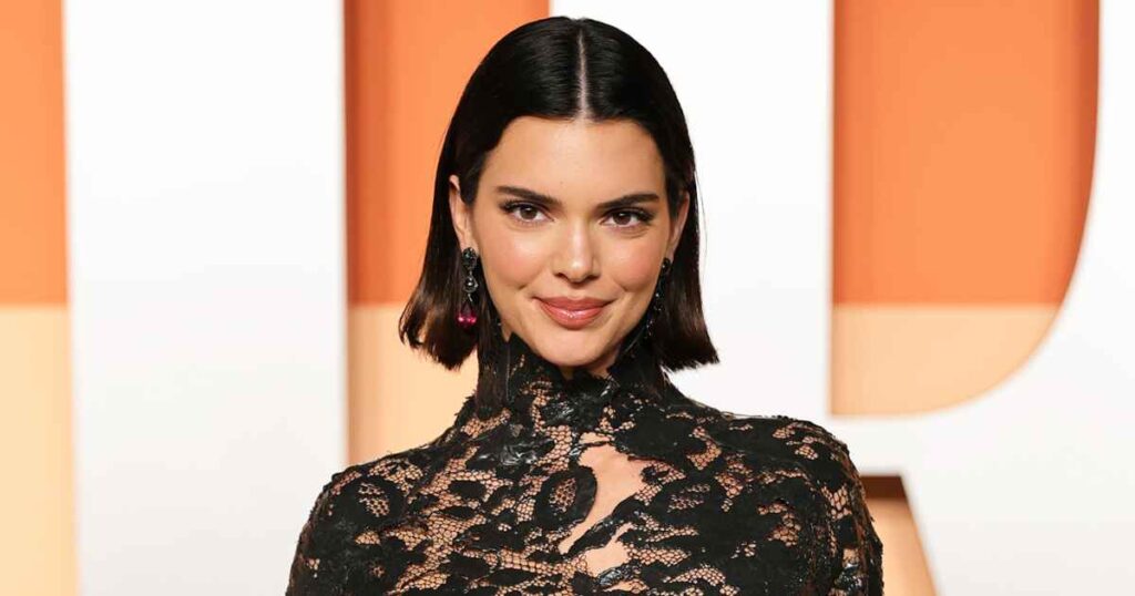 Kendall Jenner Wanted Her Vanity Fair Oscar Glam on the ‘Darker Side’