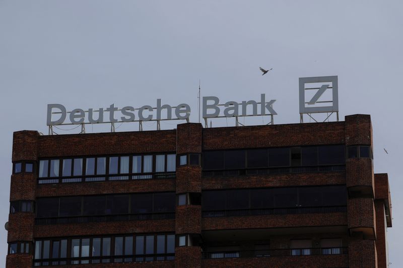 Deutsche Bank sees 2025 revenue gains at all four main businesses