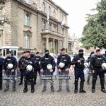 Huge crowds join anti-government rally in Belgrade after sporadic violence