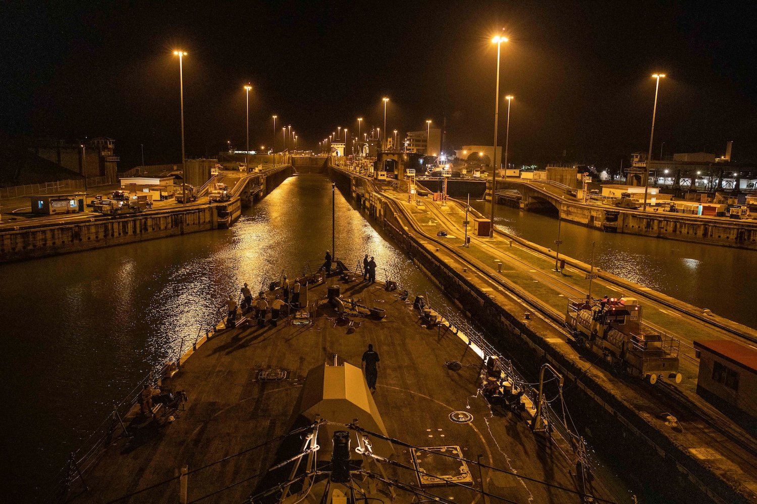 USS Milwaukee prepares to pass through Miraflores lock while transiting the Panama Canal, March 26, 2022.