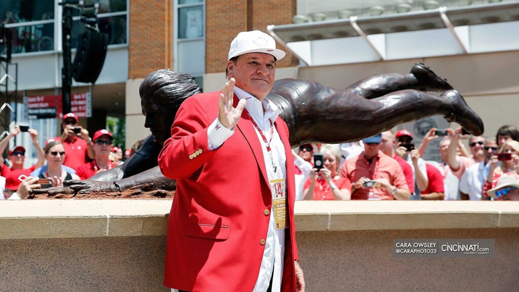 Trump says he will pardon Pete Rose