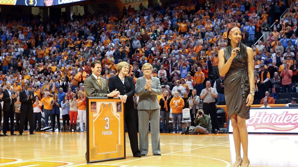 Teary-eyed ex-Tennessee star Candace Parker reflects on Pat Summitt's legacy