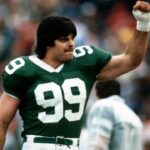 NFL news: Mark Gastineau suing ESPN over Brett Favre video: report