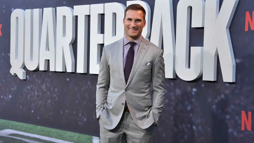 Netflix bringing back popular "Quarterback" docuseries