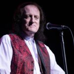 Singer Tommy James stops concert from 'exhaustion'